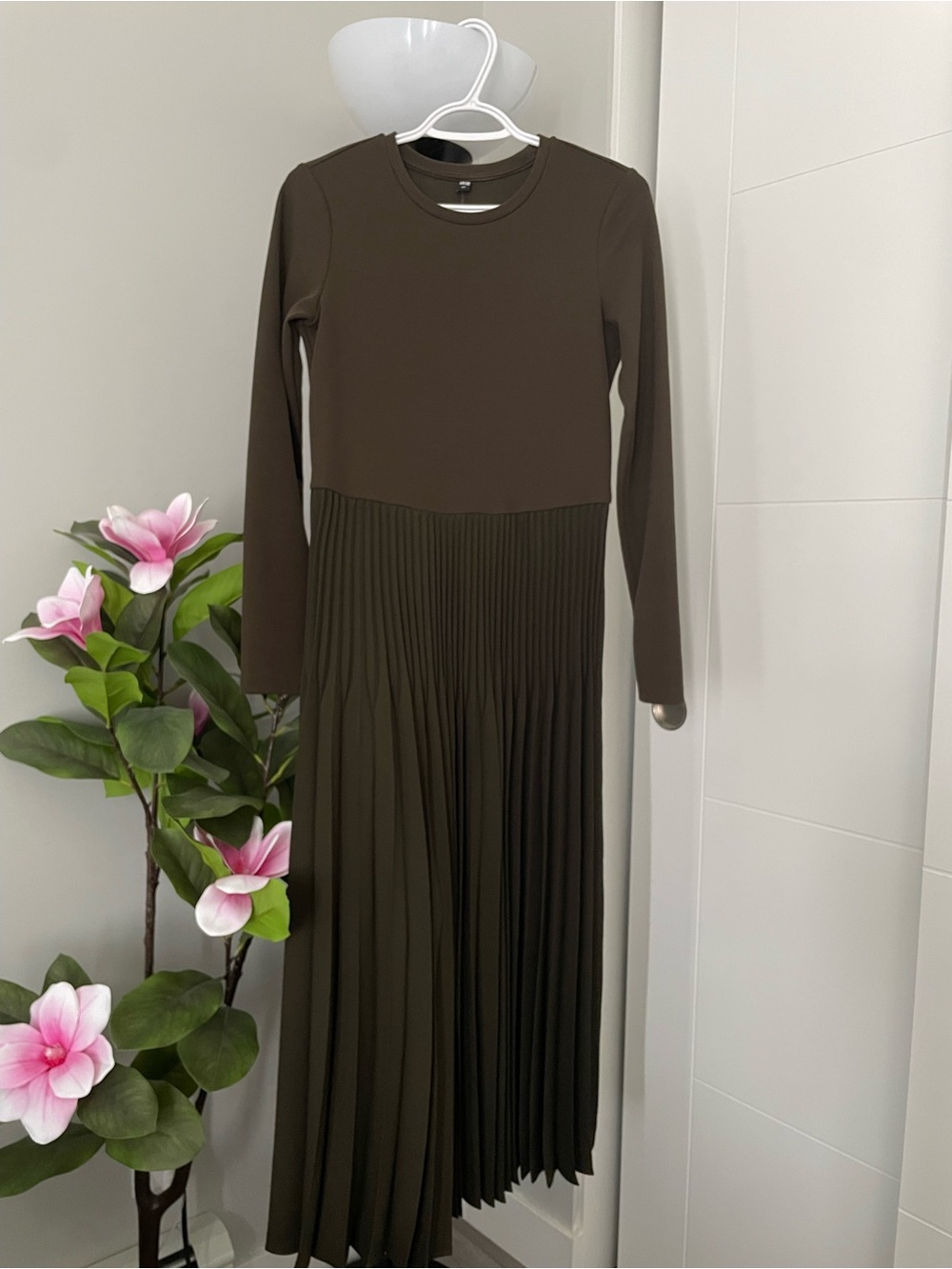 Uniqlo dress (Size S)